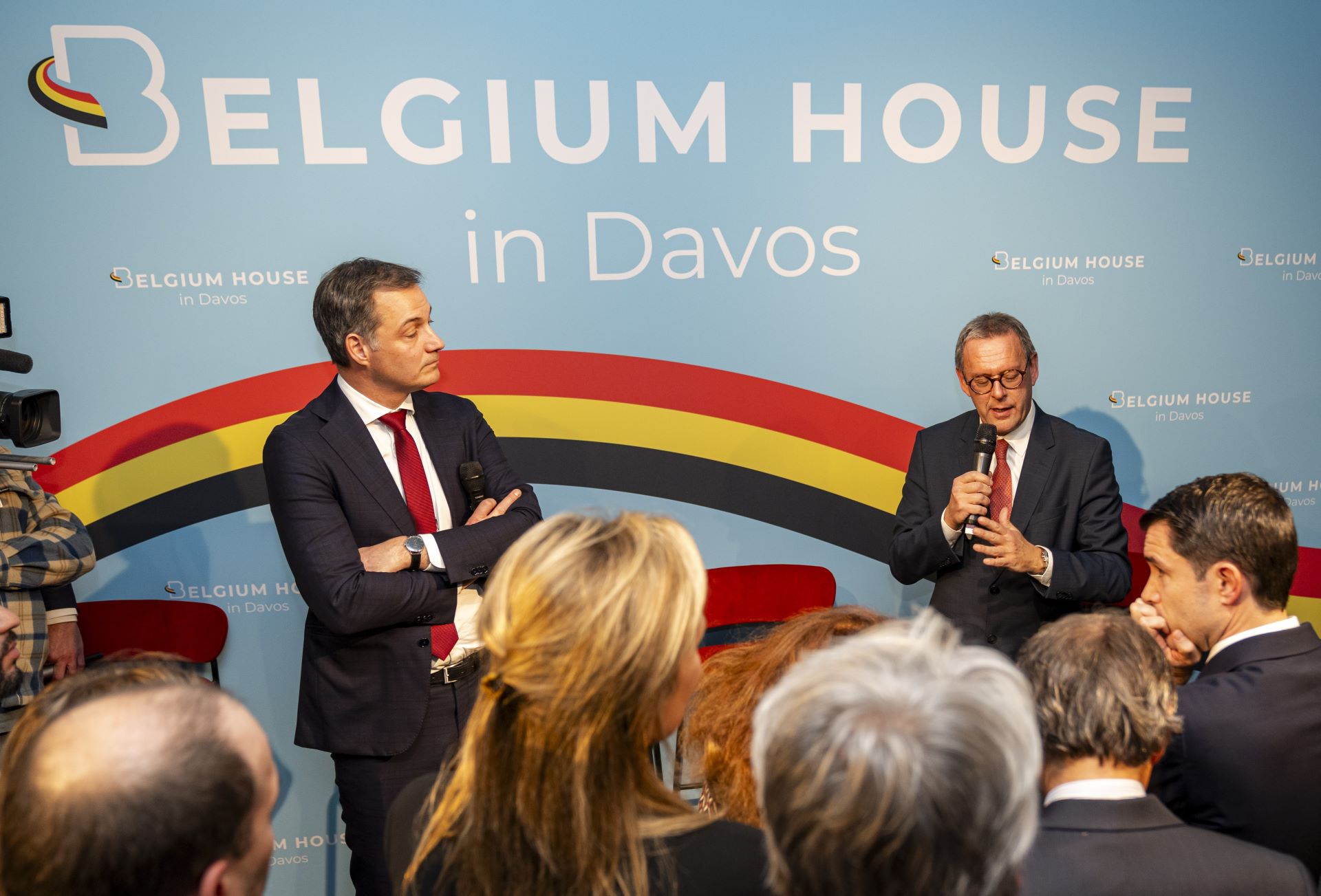 Fluxys CEO Pascal De Buck and Prime Minister Alexander De Croo at Belgian House WEF